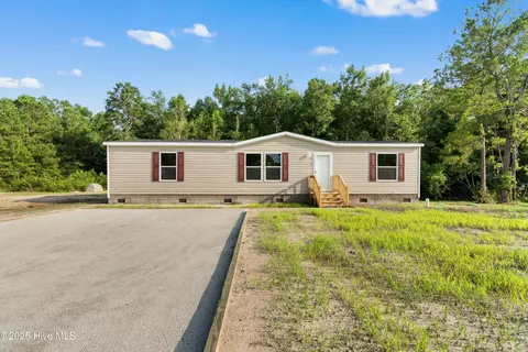 6795 Lewis Dr SE, Winnabow, NC 28479
