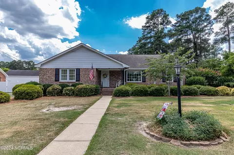 2504 Dawn Cir, Goldsboro, NC 27534
