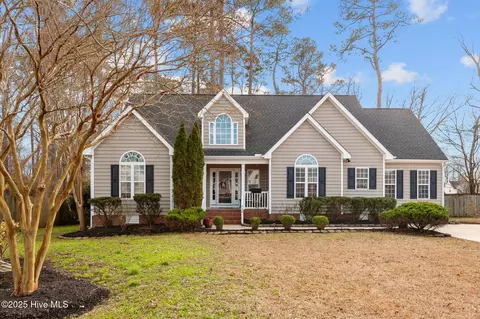 734 Edenbrook Dr, Winterville, NC 28590