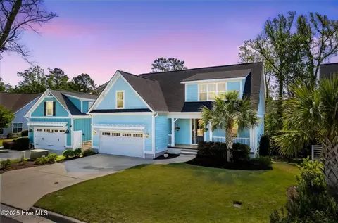 828 Cupola Dr, Wilmington, NC 28409
