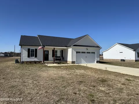 9854 Pace Rd, Bailey, NC 27807