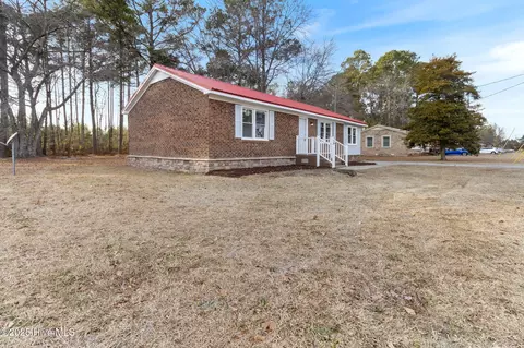 1728 Black Jack Simpson Rd, Greenville, NC 27858