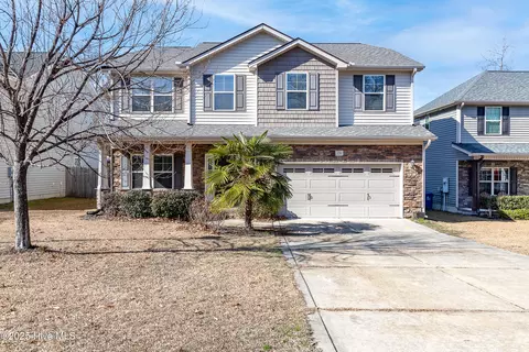 131 Peggys Trce, Sneads Ferry, NC 28460