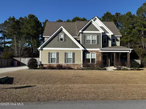 142 Peytons Ridge Dr, Hubert, NC 28539
