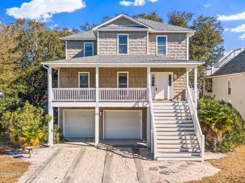 118 Bluefish Ln, Kure Beach, NC 28449
