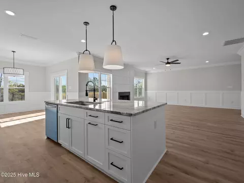 301 E Ivybridge Dr, Hubert, NC 28539 photo 12