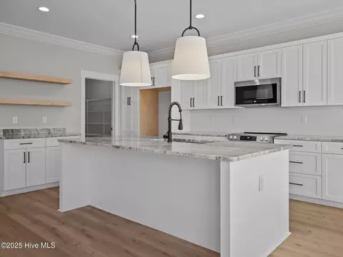 301 E Ivybridge Dr, Hubert, NC 28539 photo 7