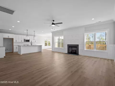 301 E Ivybridge Dr, Hubert, NC 28539 photo 5