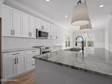301 E Ivybridge Dr, Hubert, NC 28539 photo 8