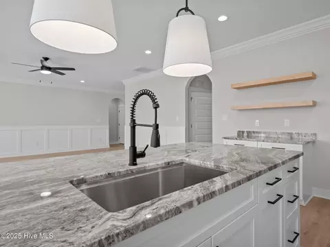 301 E Ivybridge Dr, Hubert, NC 28539 photo 10