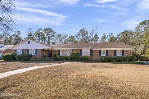 3822 Canterbury Rd, Wilmington, NC 28403