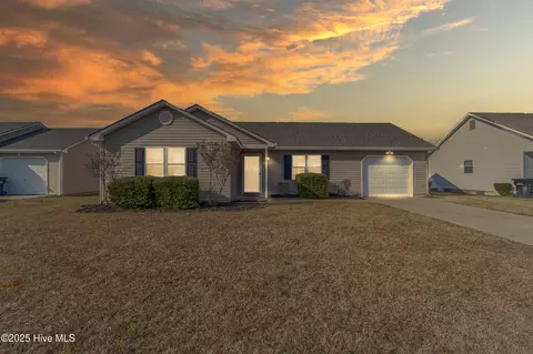 109 Bluebonnet St, Elizabeth City, NC 27909