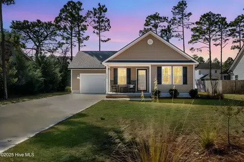 1060 Pierce Rd, Southport, NC 28461