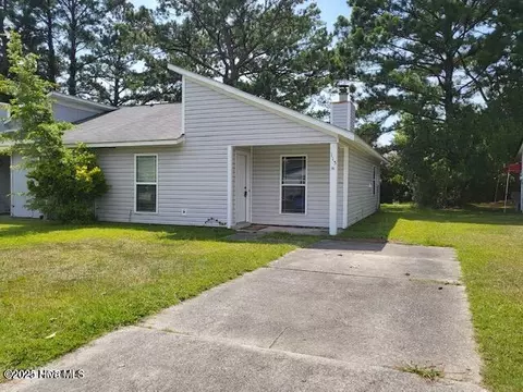 115 Village Cir, Jacksonville, NC 28546