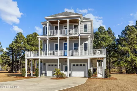 242 Gatsey Ln, Beaufort, NC 28516