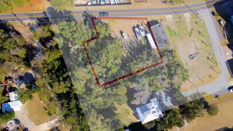1036 Seabreeze Rd S, Wilmington, NC 28409