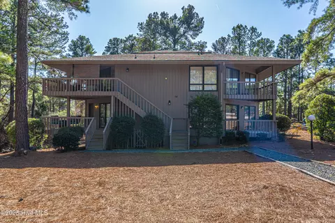 421 Foxcroft Cir, Jackson Springs, NC 27281