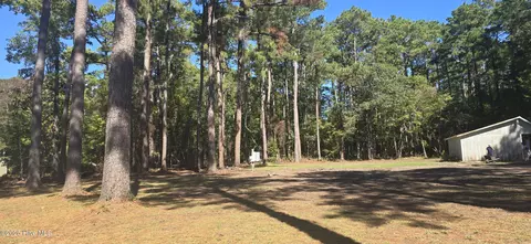 250 N Pigott Rd, Gloucester, NC 28528