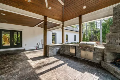 Exterior - 25 Barons Dr, Pinehurst, NC 28374 photo 9 of 23
