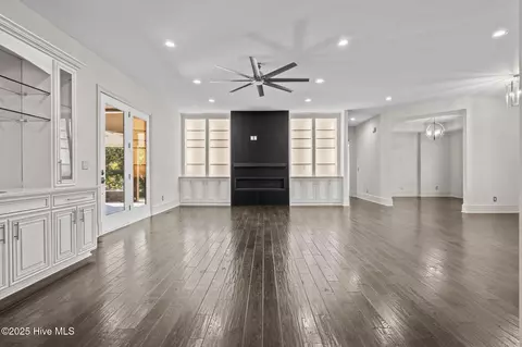 Living - 25 Barons Dr, Pinehurst, NC 28374 photo 6 of 6