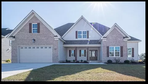 1944 Belles Ferry Ct, Winterville, NC 28590