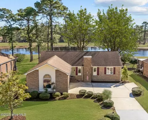 2015 Caracara Dr, New Bern, NC 28560