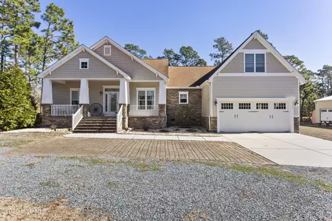 2142 Fieldcrest Rd, Southport, NC 28461