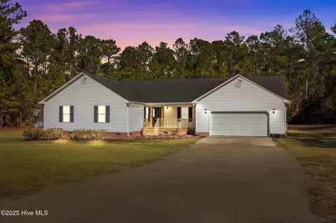 646 High Hill Rd, Jacksonville, NC 28540