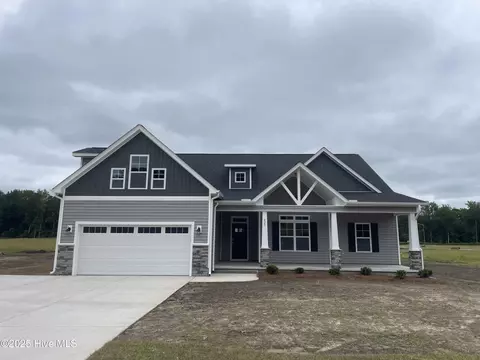 827 Lendy Dr, Greenville, NC 27858
