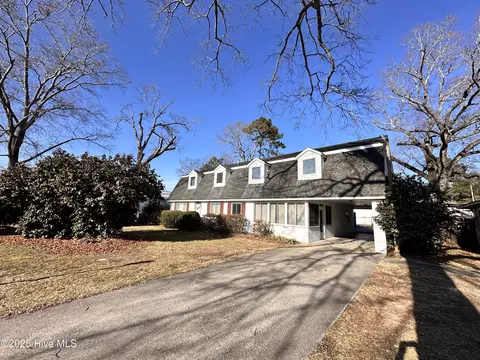 3613 River Rd, Washington, NC 27889