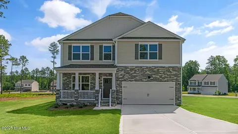 3040 Platinum Cir, West End, NC 27376