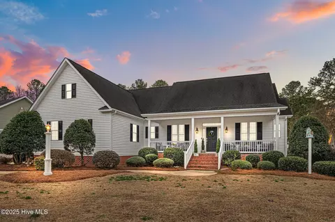 25 Indian Trl, Washington, NC 27889