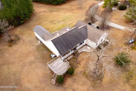 148 Ives Ln, Kinston, NC 28501 photo 5