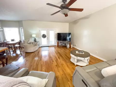 148 Ives Ln, Kinston, NC 28501 photo 9