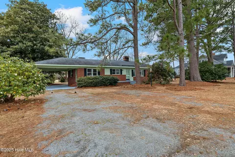 129 N Church St, Eureka, NC 27830