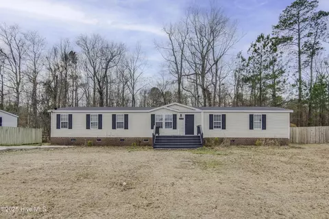 225 Shipmans Pike, Jacksonville, NC 28546
