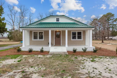 516 First Ave, Vanceboro, NC 28586