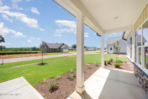 87 Tee Dr, Selma, NC 27576 photo 5
