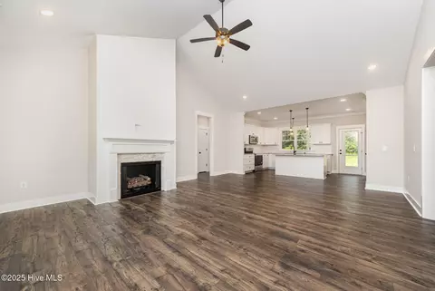 87 Tee Dr, Selma, NC 27576 photo 6