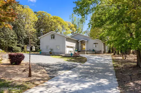 Exterior - 121 Coots Trl, Hampstead, NC 28443 photo 1 of 19