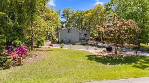 Exterior - 121 Coots Trl, Hampstead, NC 28443 photo 16 of 19