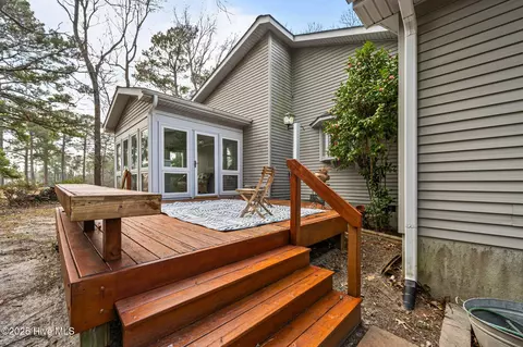 Exterior - 121 Coots Trl, Hampstead, NC 28443 photo 13 of 19