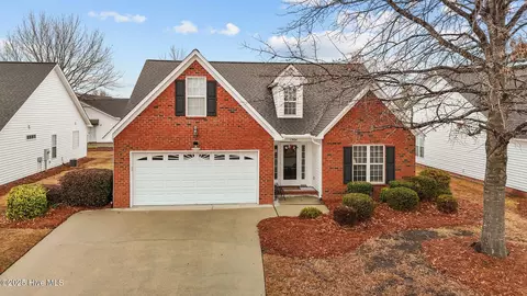 1504 Thayer Dr, Winterville, NC 28590