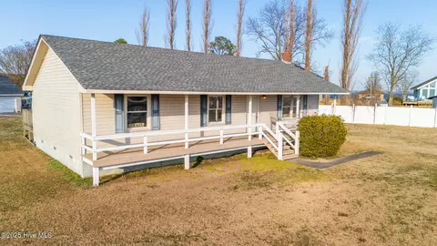 147 Baxter Estates Rd, Moyock, NC 27958
