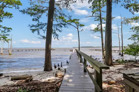 904 Small Dr, Elizabeth City, NC 27909