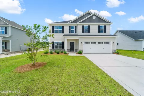 903 Uplands Ln, Jacksonville, NC 28546