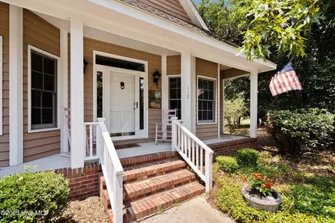 112 Oceangreens Ln, Oak Island, NC 28465