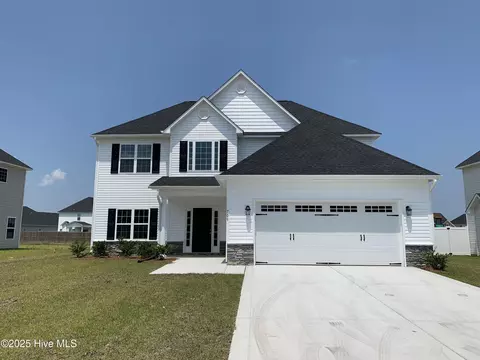 709 Secession Ln, Jacksonville, NC 28546