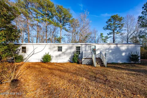 952 Nc 306 Hwy N, Grantsboro, NC 28529