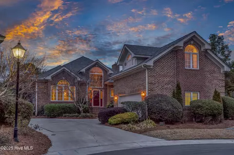 905 Long Cove Ct, Wilmington, NC 28405